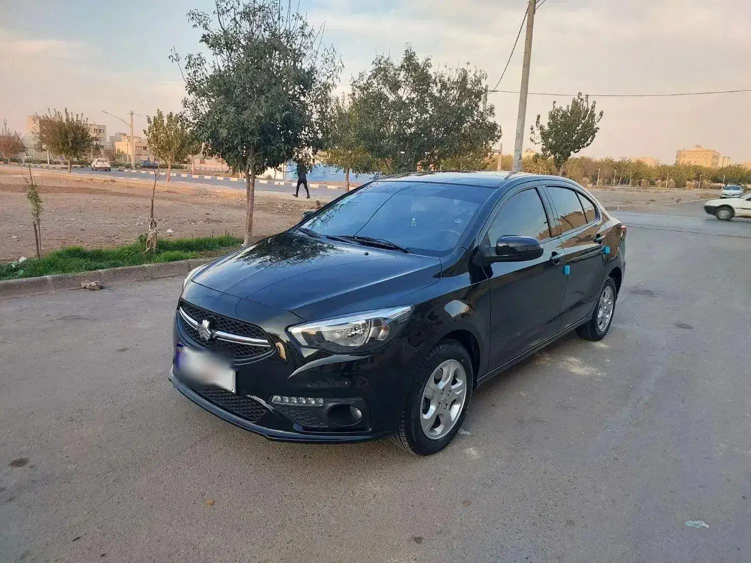 فروشی|خودرو سواری و وانت|شاهین‌شهر, شهرک گلدیس|دیوار