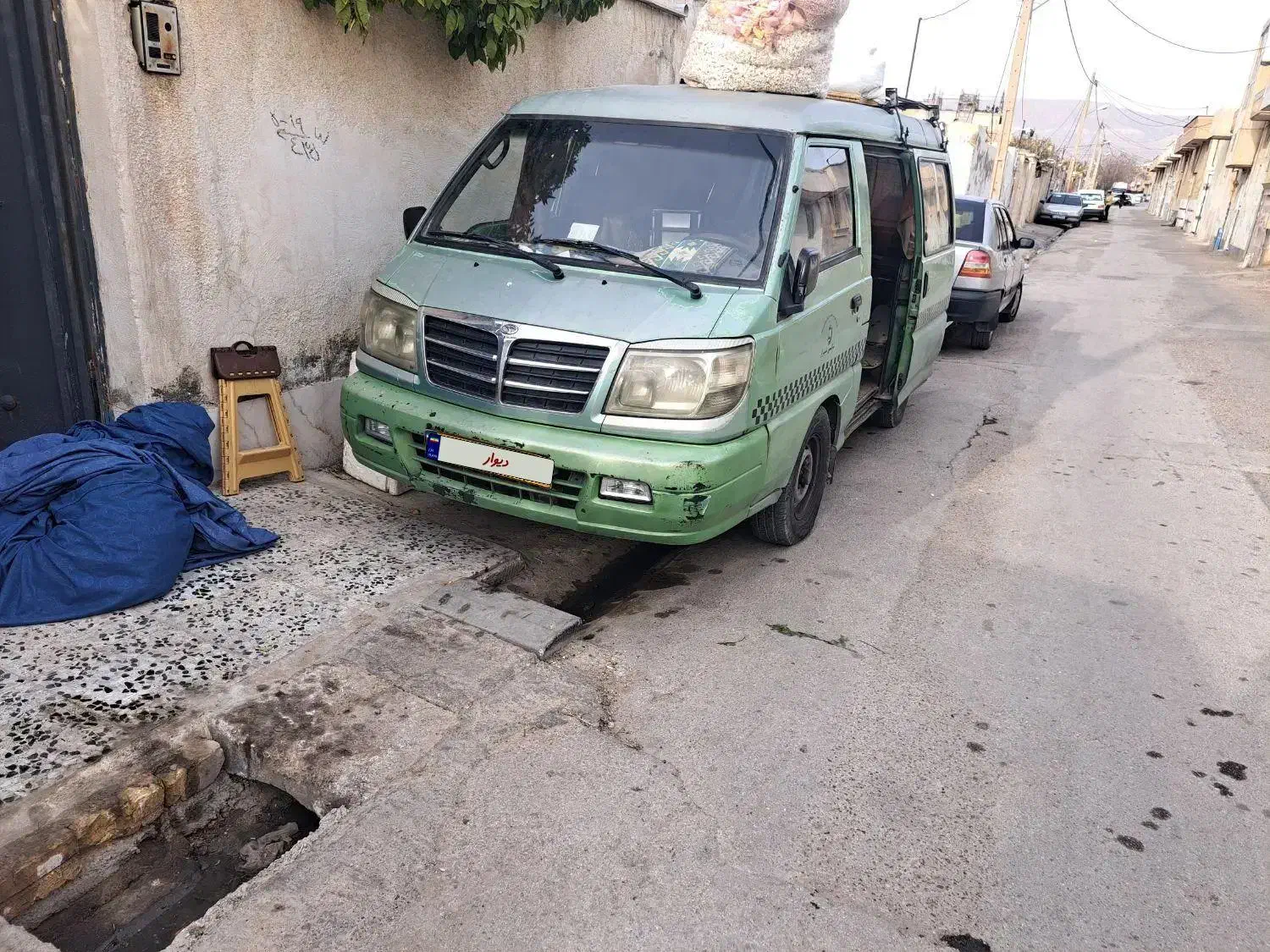 ون دلیکا|خودرو سنگین|شیراز, کوشک میدان|دیوار