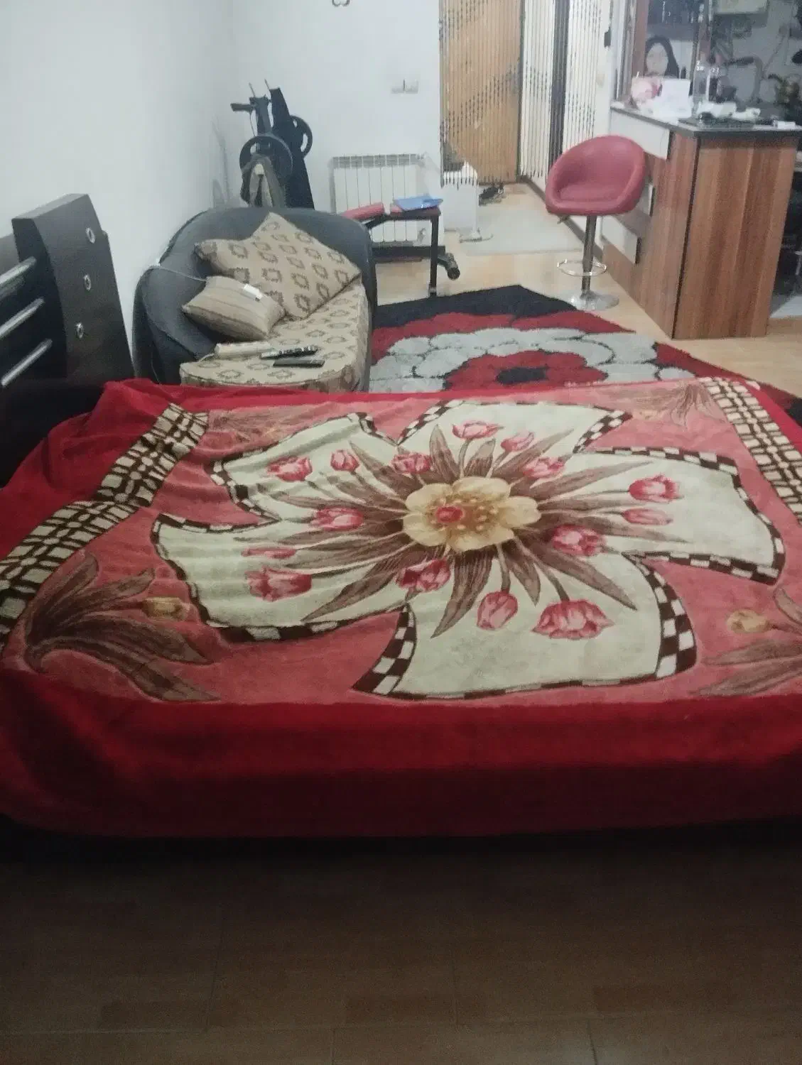 تخت خواب 2 نفره ب همراه تشک خوشخواب مارک رویال 2نف|مبلمان خانگی و میز عسلی|پاکدشت, شهرک امام رضا|دیوار