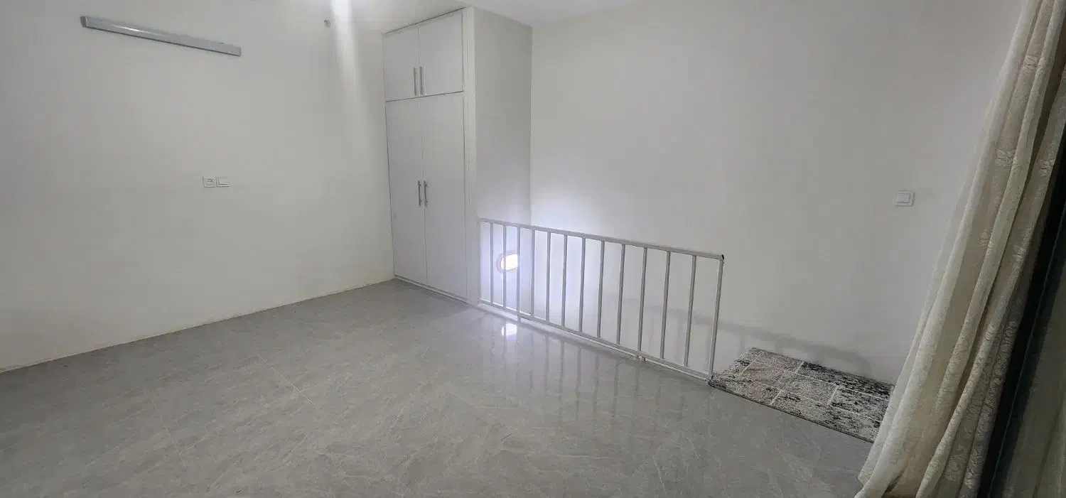 کیانی|فروش خانه و ویلا|اصفهان, تخت فولاد|دیوار