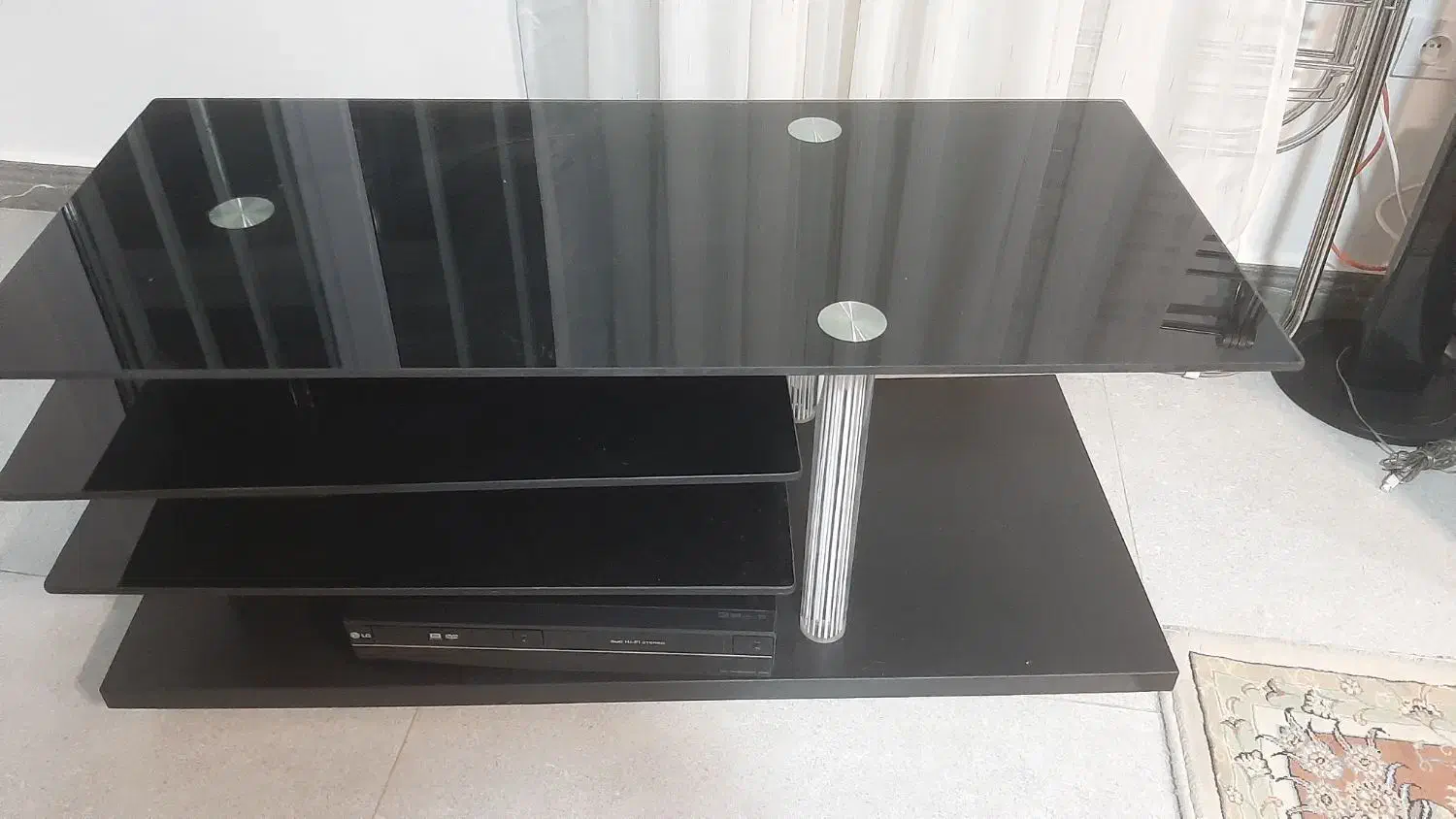 میز TVتمیزوسالم شیشه ای|میز تلویزیون|نشتارود, |دیوار