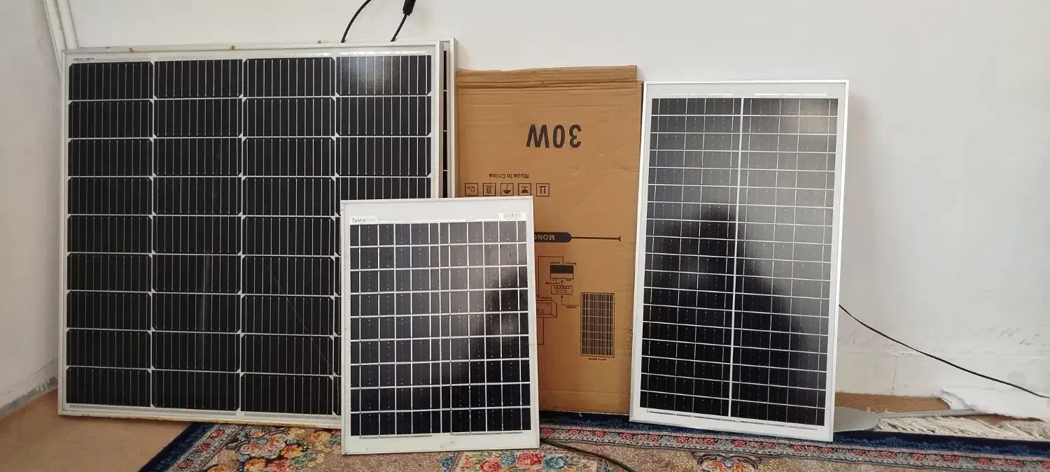 تعدادی پنل خورشیدی با وات های مختلف|لامپ و چراغ|قم, شهرک سازمان آب|دیوار