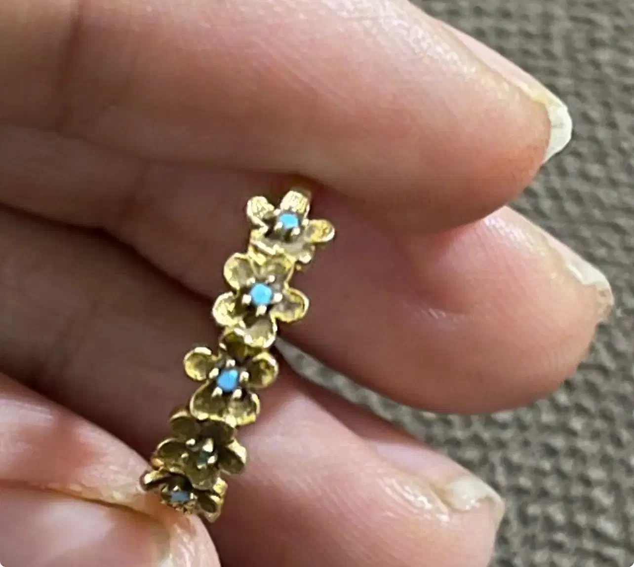 انگشتر زیر یه گرم|جواهرات|پاتاوه, |دیوار