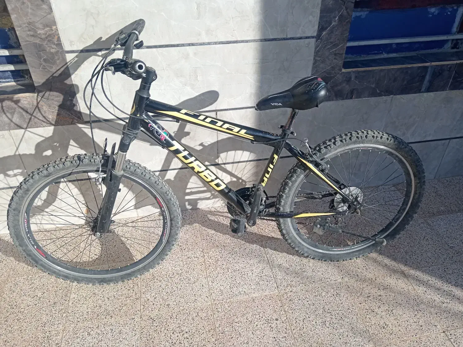 دوچرخه 26|دوچرخه، اسکیت، اسکوتر|تربتحیدریه, میدان مرکزی|دیوار