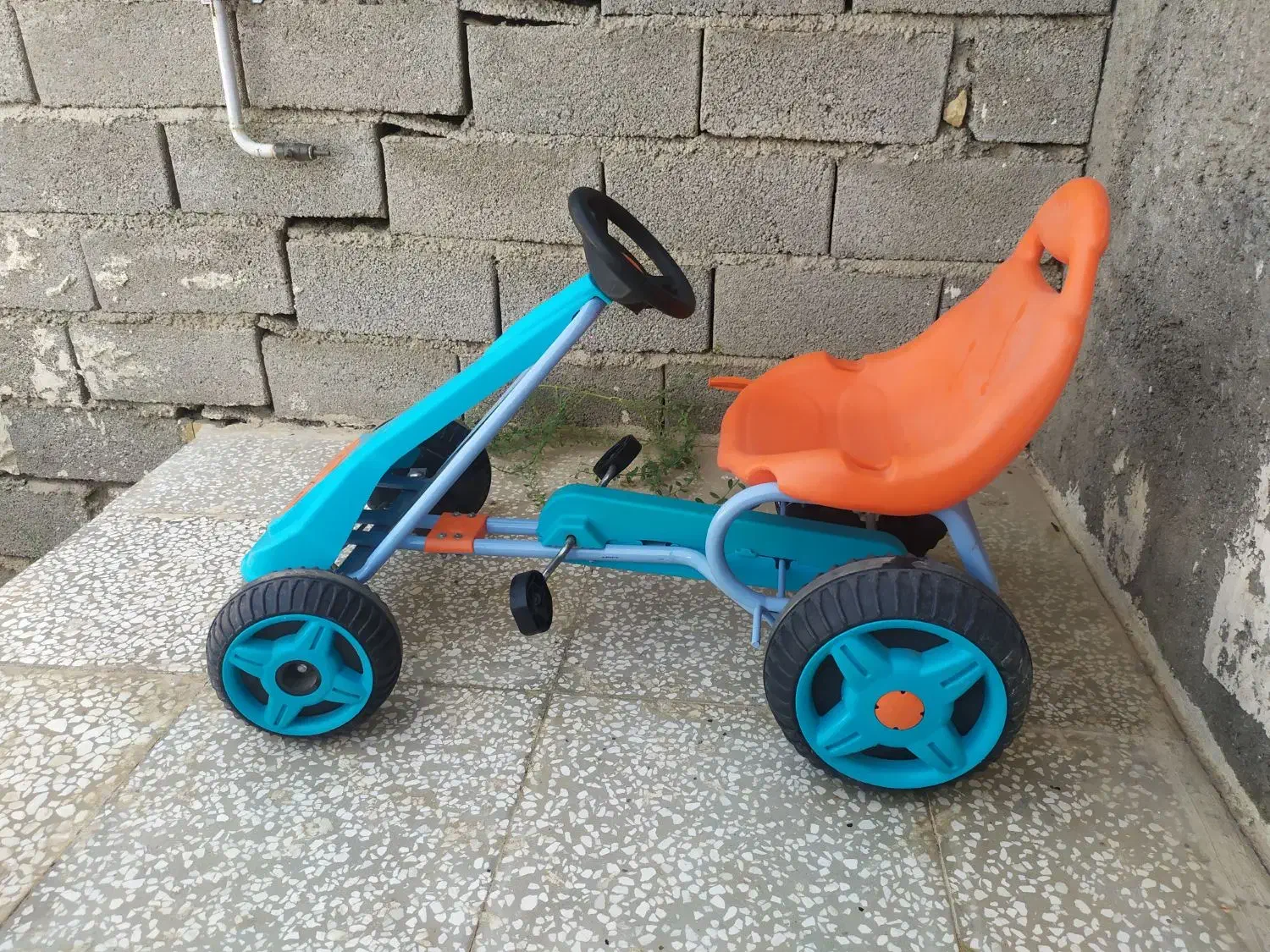 ماشین پدالی بچه گانه|اسباب‌بازی بچه|گنبد کاووس, |دیوار