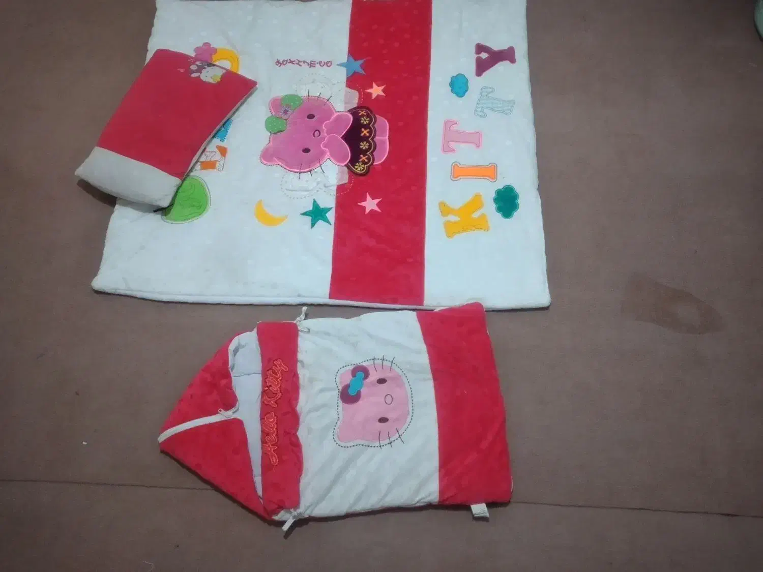 لوازم کودک|کالسکه و لوازم جانبی|آران و بیدگل, |دیوار