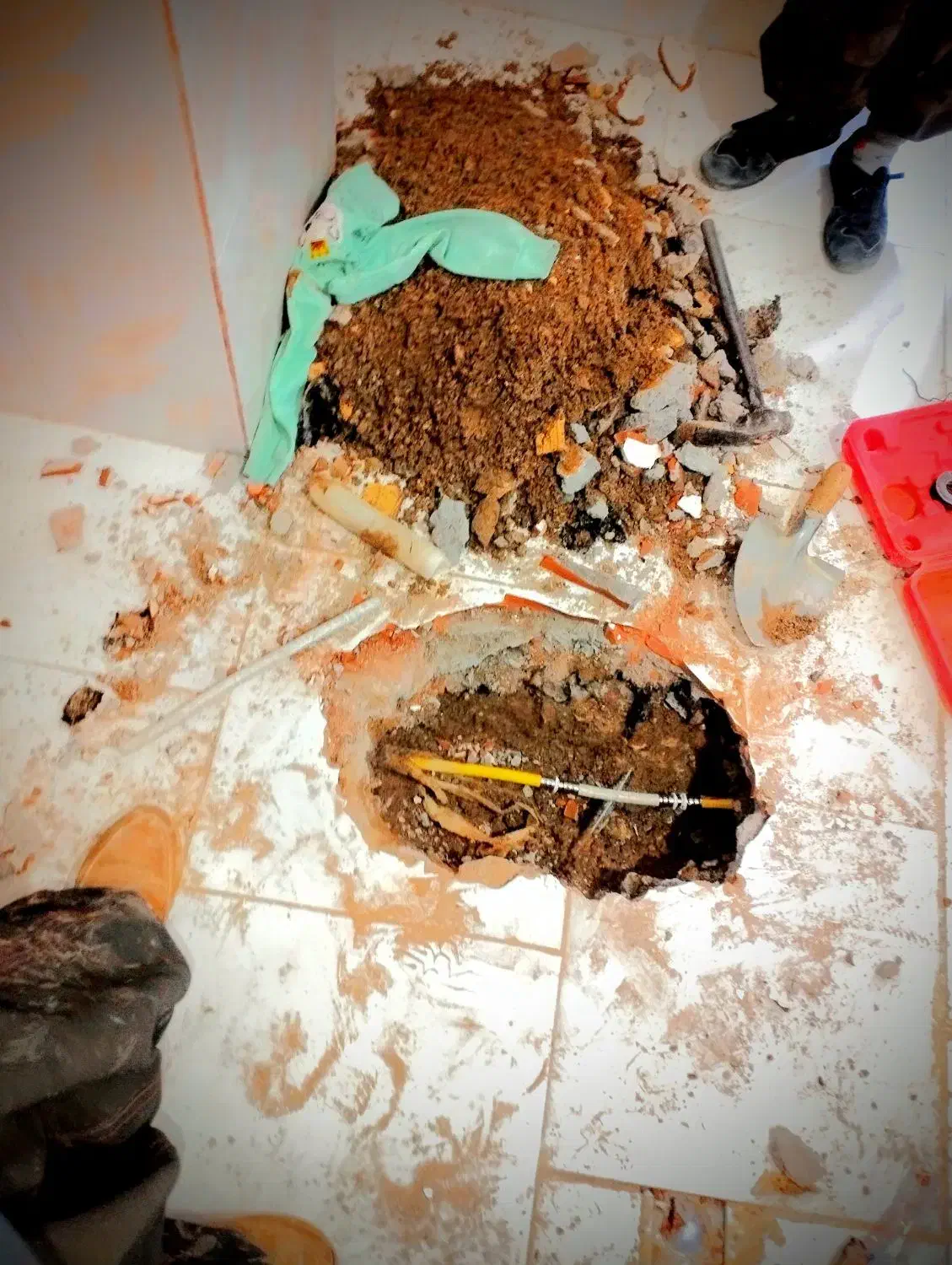 نشت یابی تشخیص ترکیدگی|خدمات پیشه و مهارت|زاهدان, |دیوار