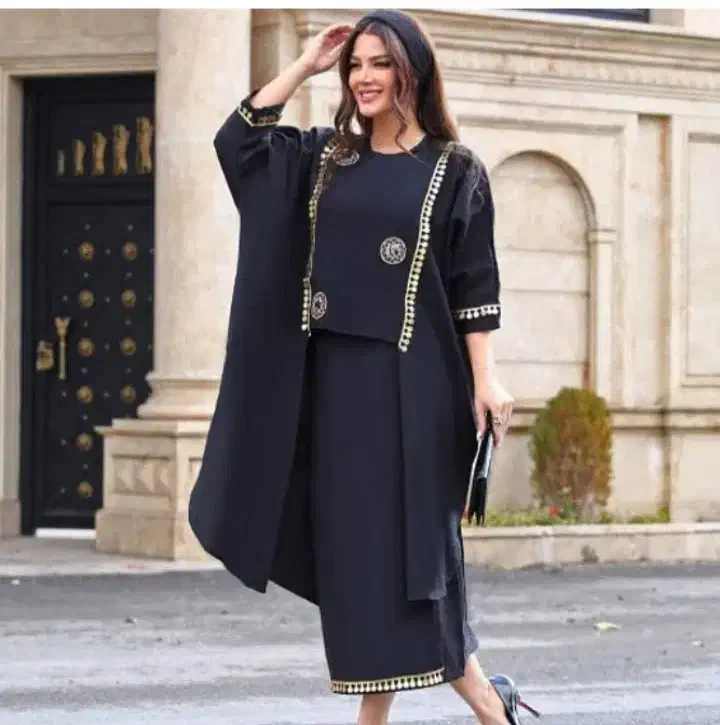 فروش فوری لباس زنانه بعلت جمع کردن فروشگاه همگی۴۰۰|لباس|فومن, |دیوار