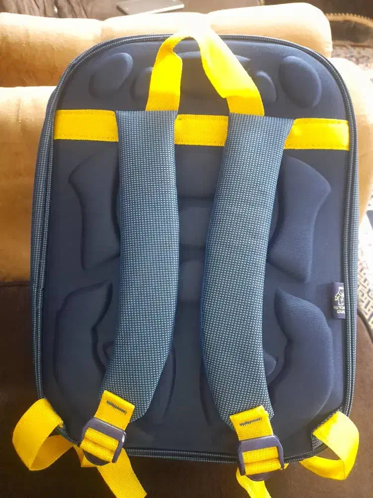 کوله پشتی مدرسه|کیف، کفش، کمربند|آمل, |دیوار