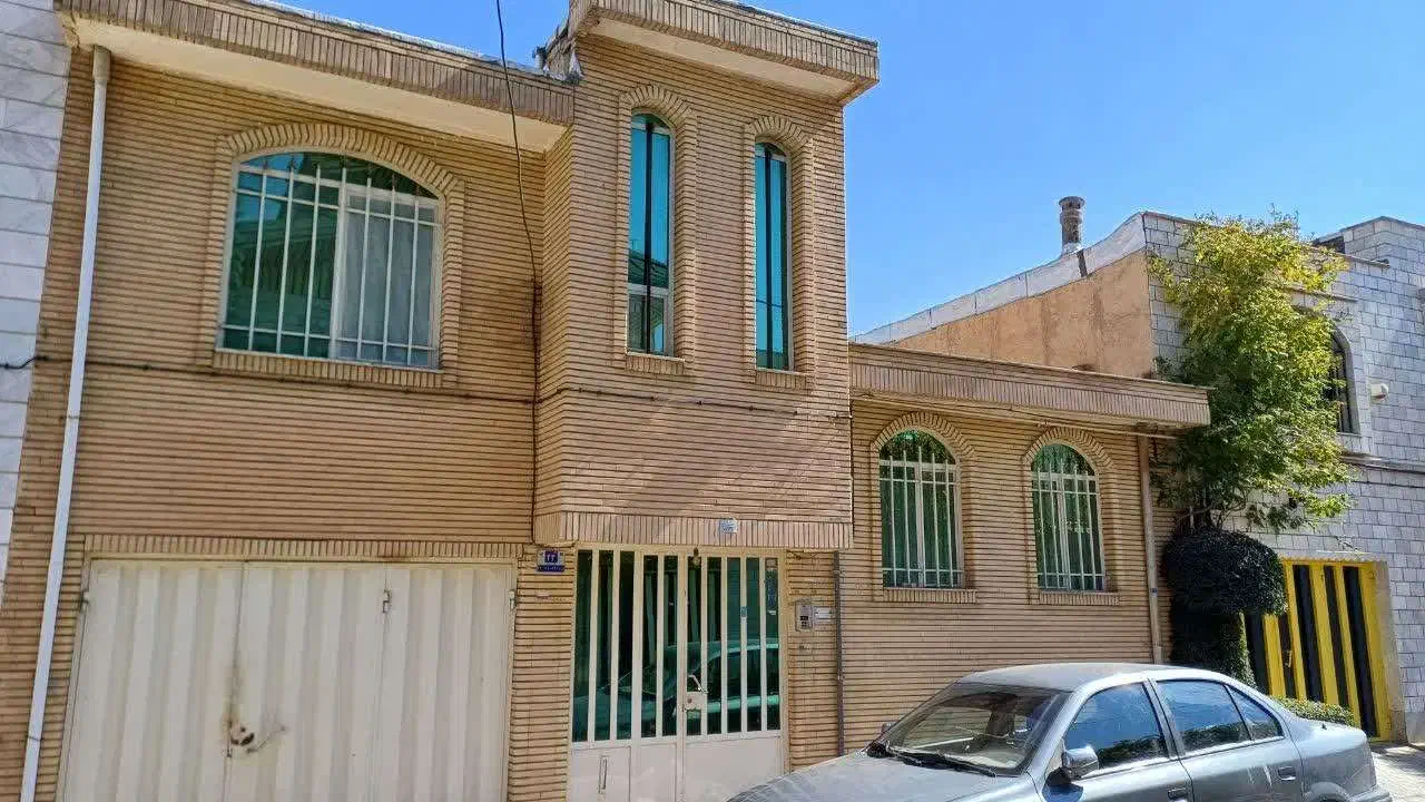 ویلایی شهرک زیبا|فروش خانه و ویلا|بروجرد, |دیوار