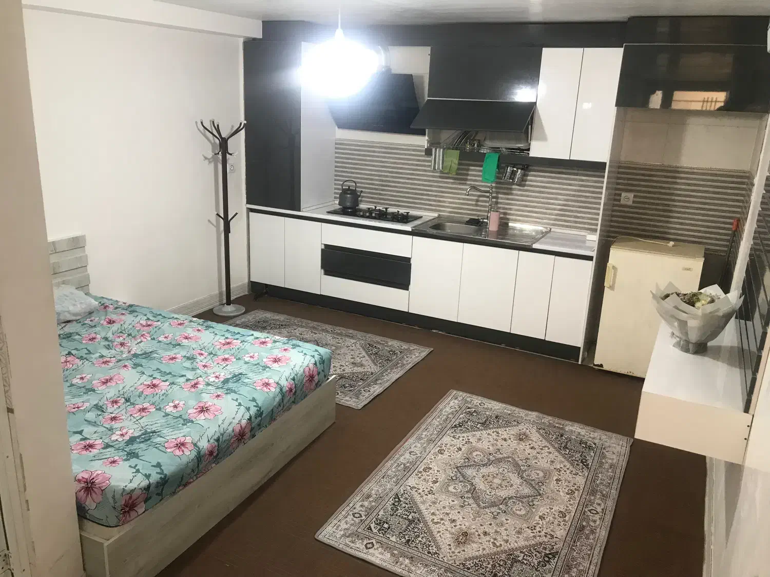 سوییت نقلی شیک و جمع و جور(خانه مسافر)(مبله)|اجارهٔ کوتاهمدت آپارتمان و سوئیت|شیراز, کوشک میدان|دیوار