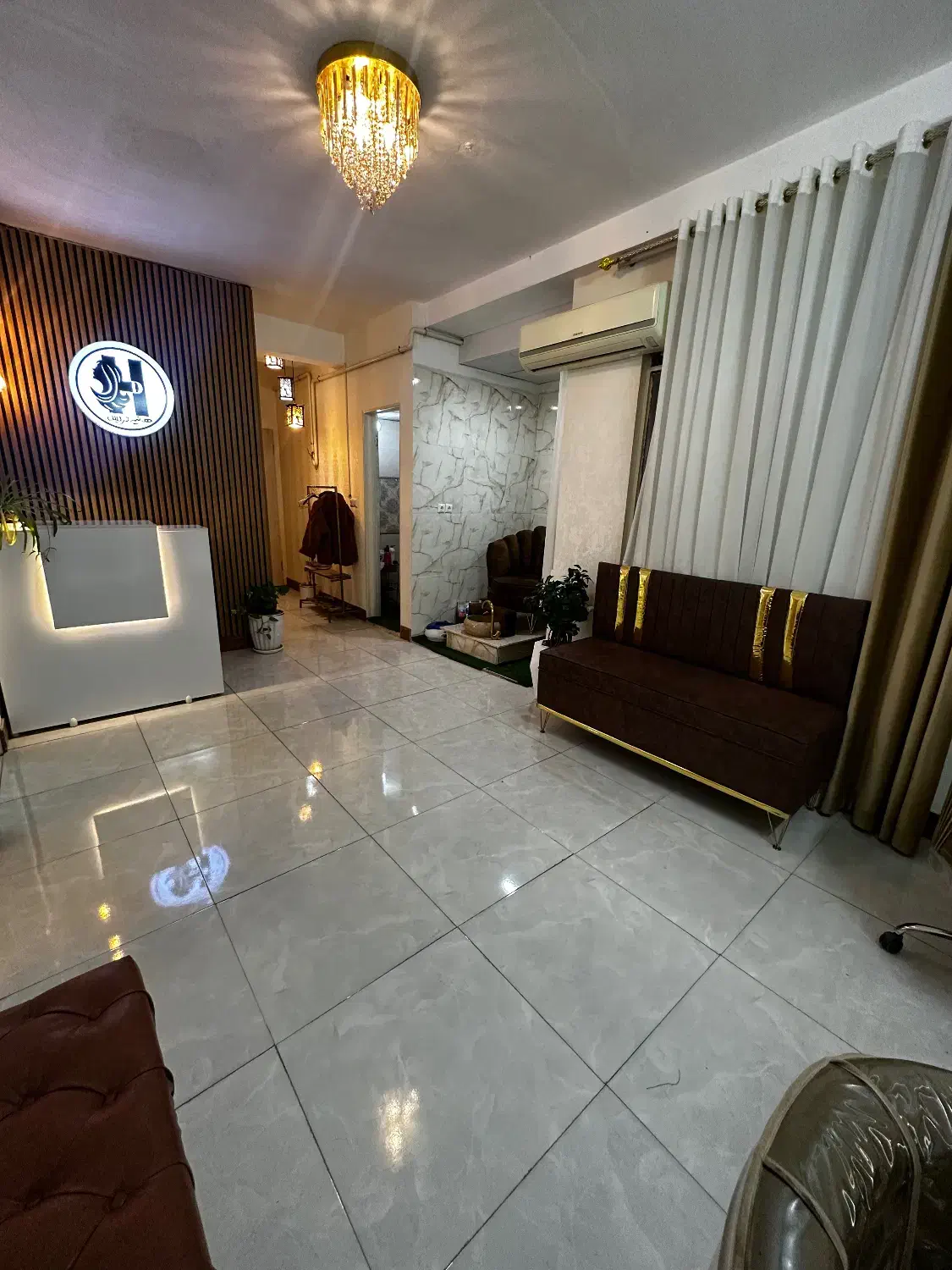 واحد تجاری/مناسب سالن زیبایی|اجارهٔ دفتر کار، اتاق اداری، مطب|بروجرد, |دیوار