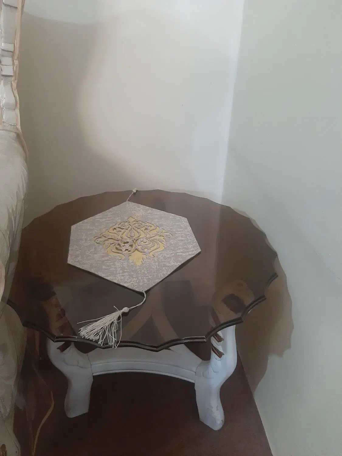 میز و عسلی با شیشه دودی ضخیم|مبلمان خانگی و میز عسلی|ری, ظهیرآباد|دیوار