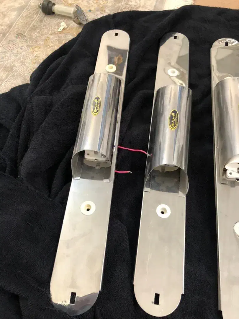 قاب مهتابی|لامپ و چراغ|قم, چهار امامزاده|دیوار