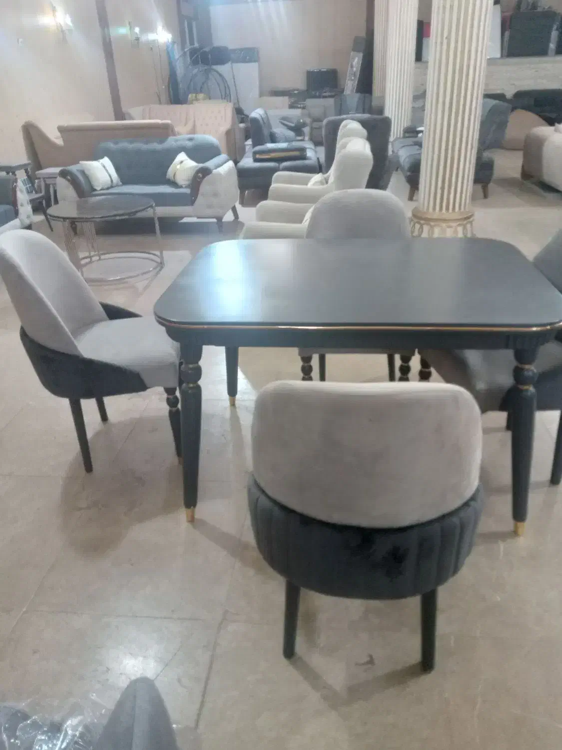 مقداری وسایل خونه نو بدون استفاده به فروش می‌رسد|مبلمان خانگی و میز عسلی|جیرفت, |دیوار