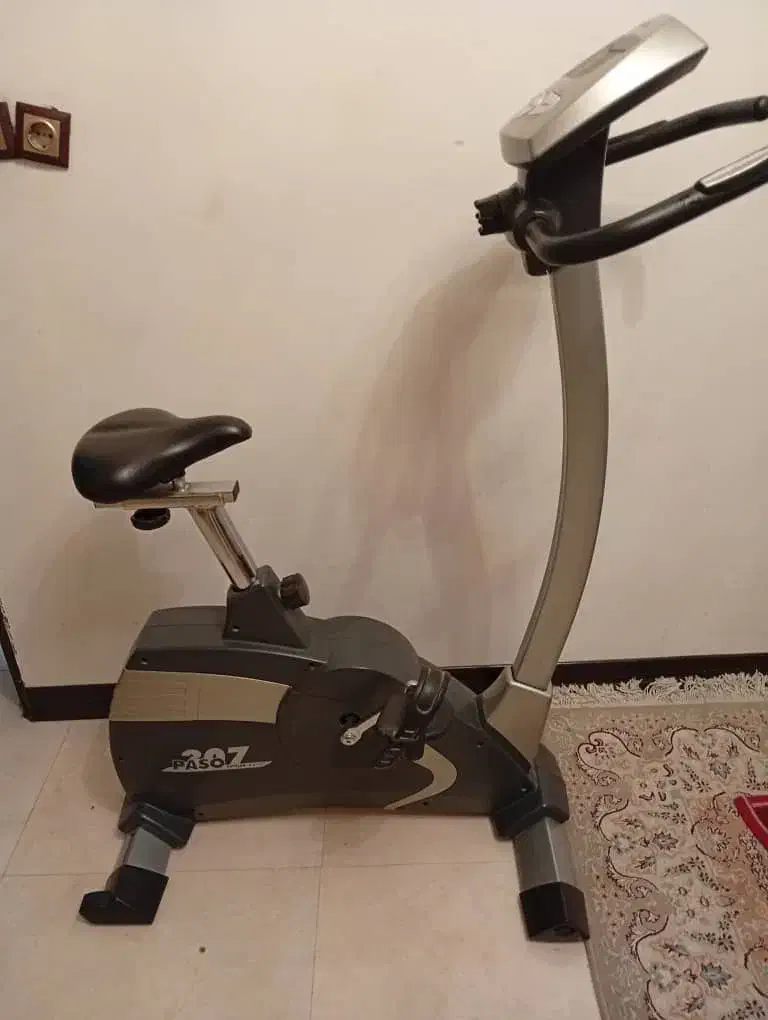 دوچرخه ثابت کتلر آلمان اصل|تجهیزات ورزشی|بروجن, |دیوار