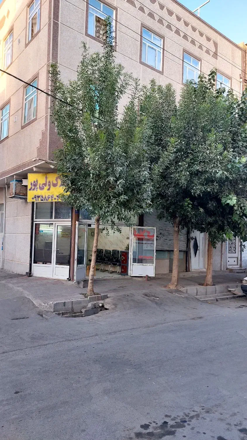 مغازه ۲۷ متری معاوضه با خودرو شاسی بلند|فروش مغازه و غرفه|بهارستان, |دیوار