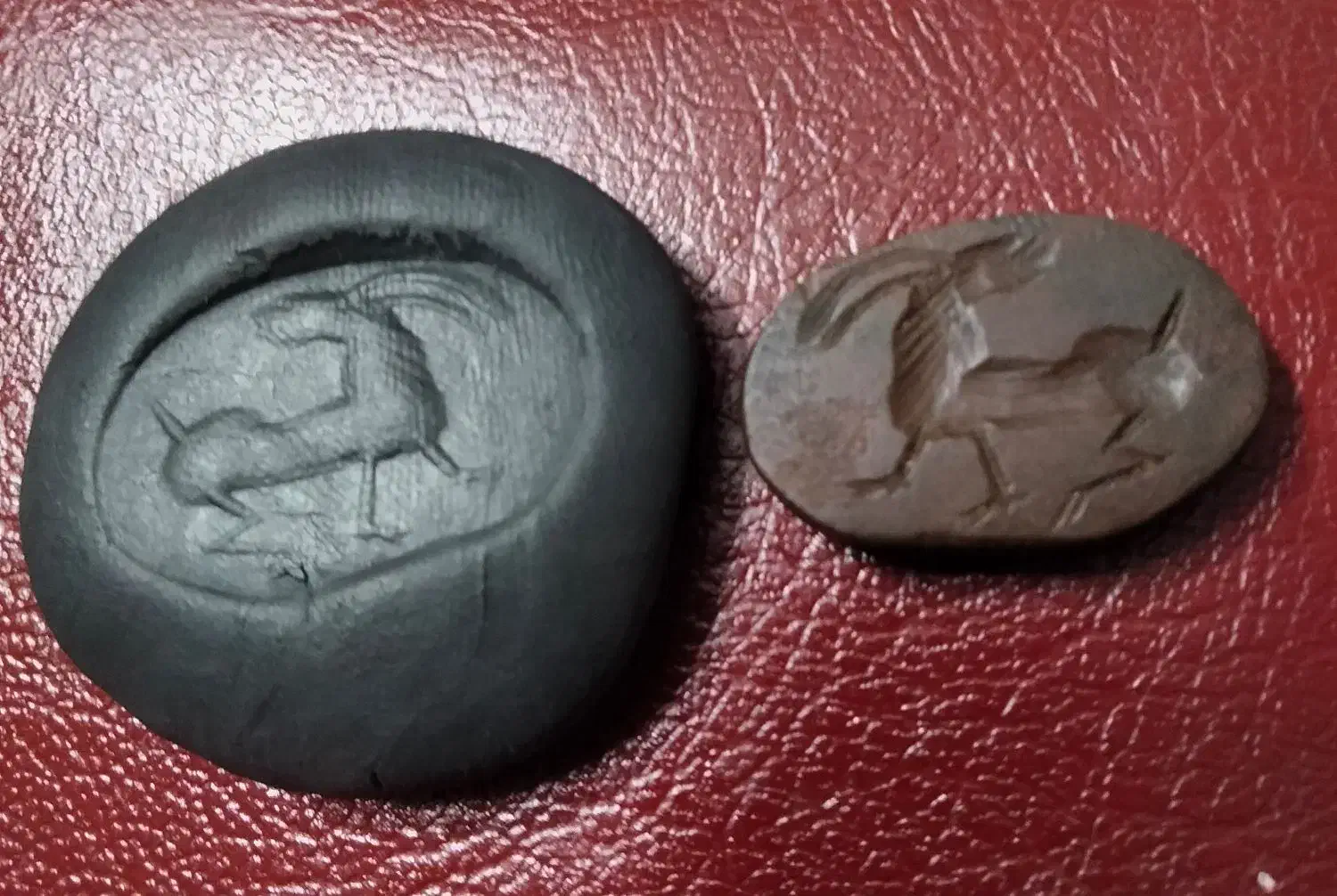 مهر نشان کهنه باستانی|کلکسیون اشیاء عتیقه|ری, سیزده آبان|دیوار