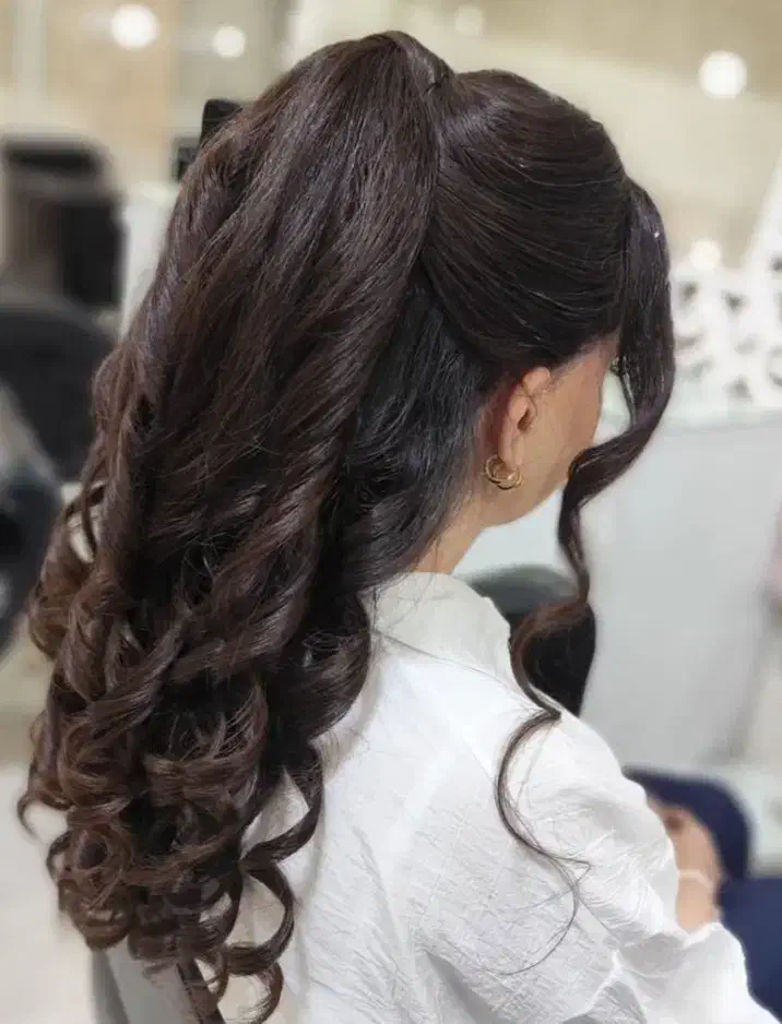 تخفیف ویژه شینون .کاشتمژه . رنگ و لایت ..ناخن|خدمات آرایشگری و زیبایی|کرج, اتحاد|دیوار