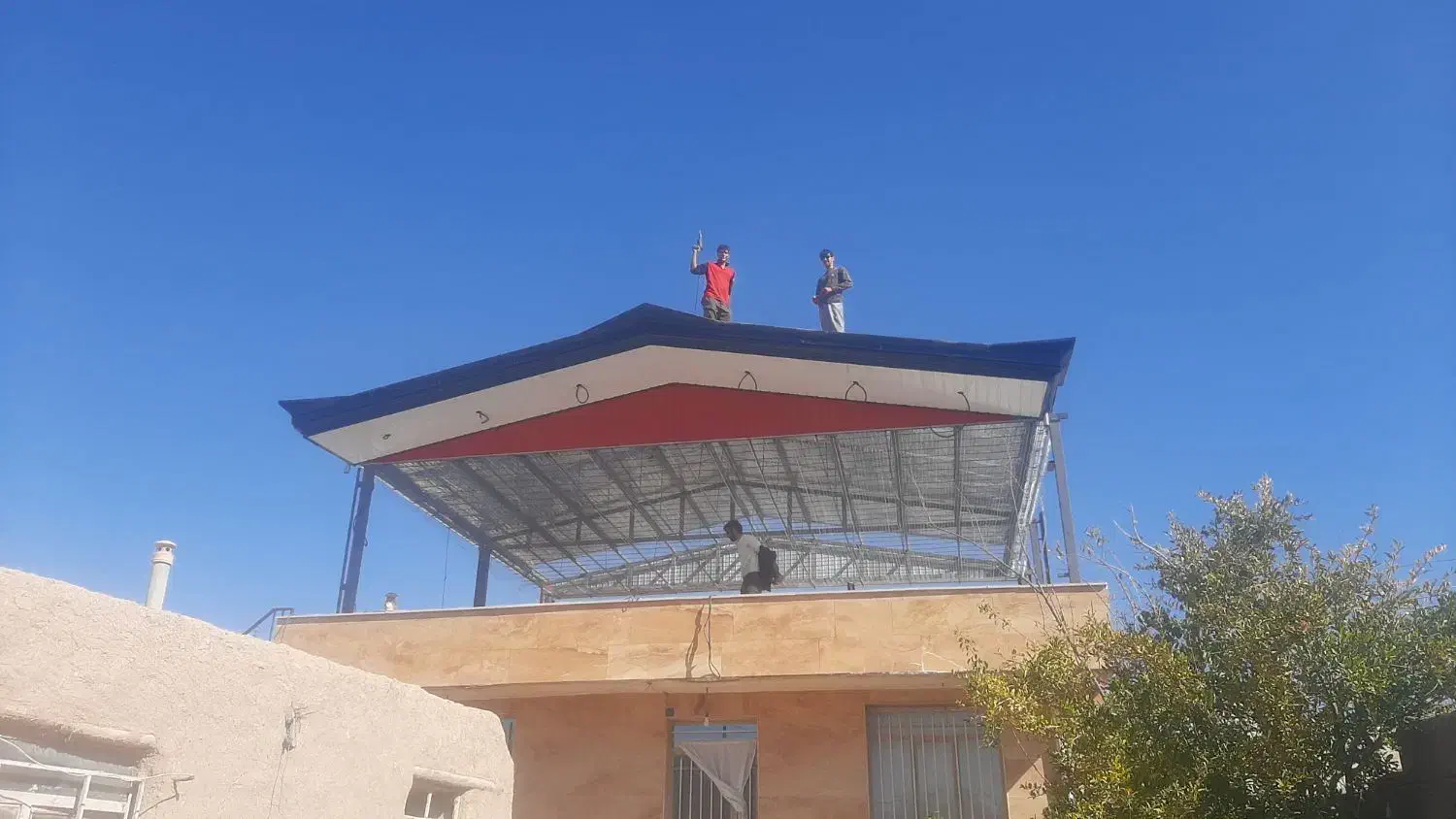 نصب شیروانی سبک سازی|خدمات پیشه و مهارت|درب گنبد, |دیوار