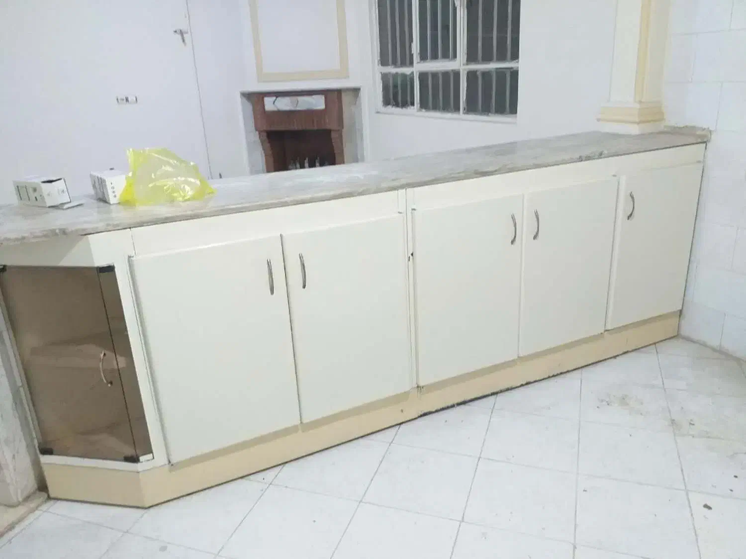 کابینت فلزی و آبگرمکن|مصالح و تجهیزات ساختمان|ملایر, |دیوار