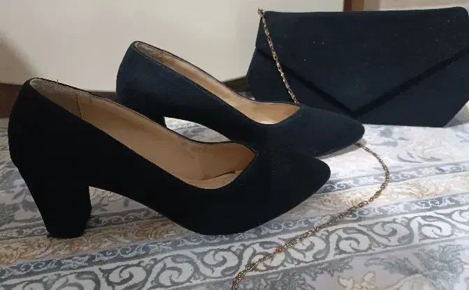 کفش کاملا نو|کیف، کفش، کمربند|آبیک, |دیوار