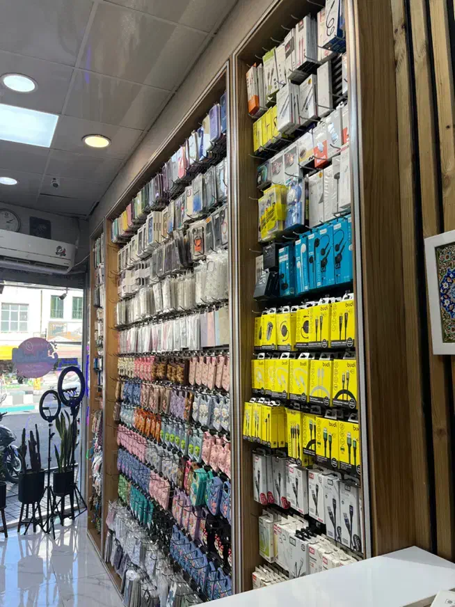 فروشنده لوازم جانبی موبایل|استخدام بازاریابی و فروش|تهران, سجاد|دیوار