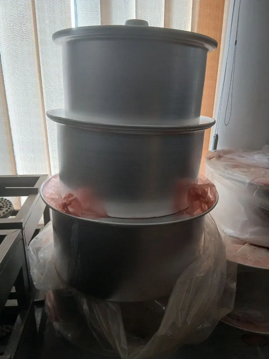 سرویس روحی کاربردی مخصوص عروس|ظروف پخت‌وپز|اراک, |دیوار