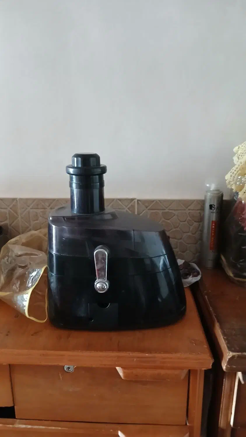 مخلوط کن۳کاره|آبمیوه‌گیر و آب‌مرکبات‌گیر|بروجرد, |دیوار