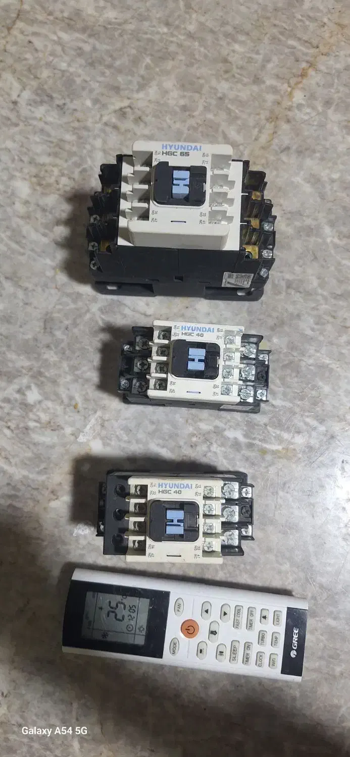 فروش ۳عدد کنتاکتور هیوندا ویک عدد کنترل اسپیلت گری|قطعات یدکی و لوازم جانبی|قشم, |دیوار