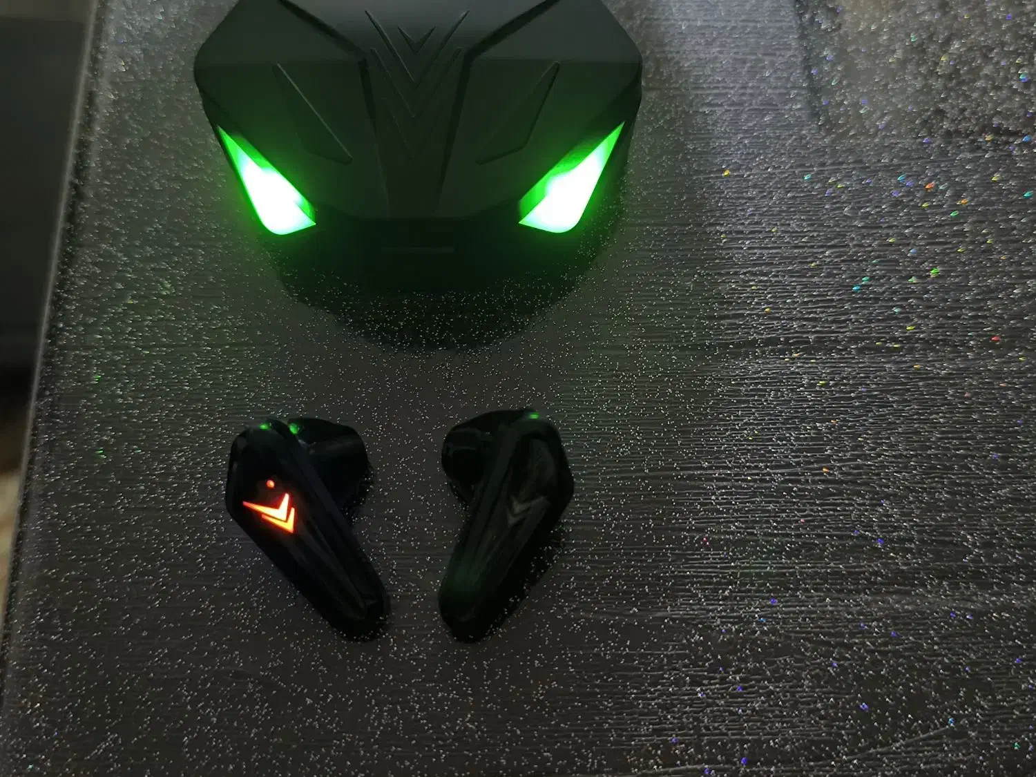 ایرپاد گمینگ مانیتور دار|لوازم جانبی موبایل و تبلت|الیگودرز, |دیوار