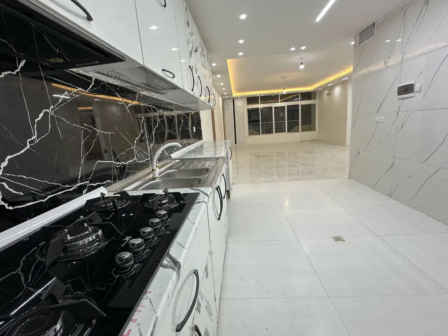 ۱۴۰ متر مخابرات / دهخدا|فروش آپارتمان|شاهین‌شهر, مخابرات (شهید بهشتی)|دیوار