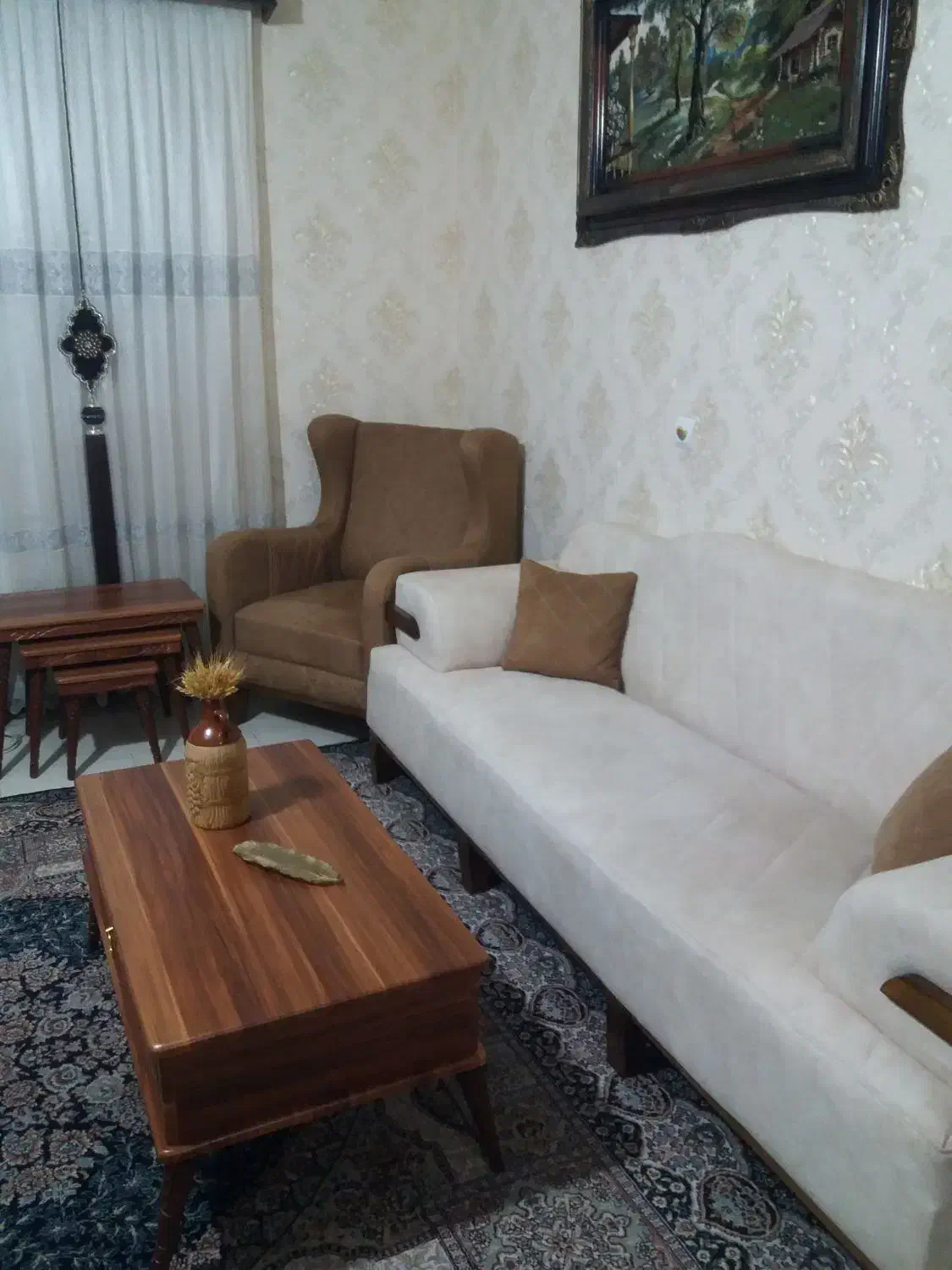 مبلمان ۷نفره بهمراه میزنهارخوری ۴نفره|مبلمان خانگی و میز عسلی|رشت, پل تالشان|دیوار