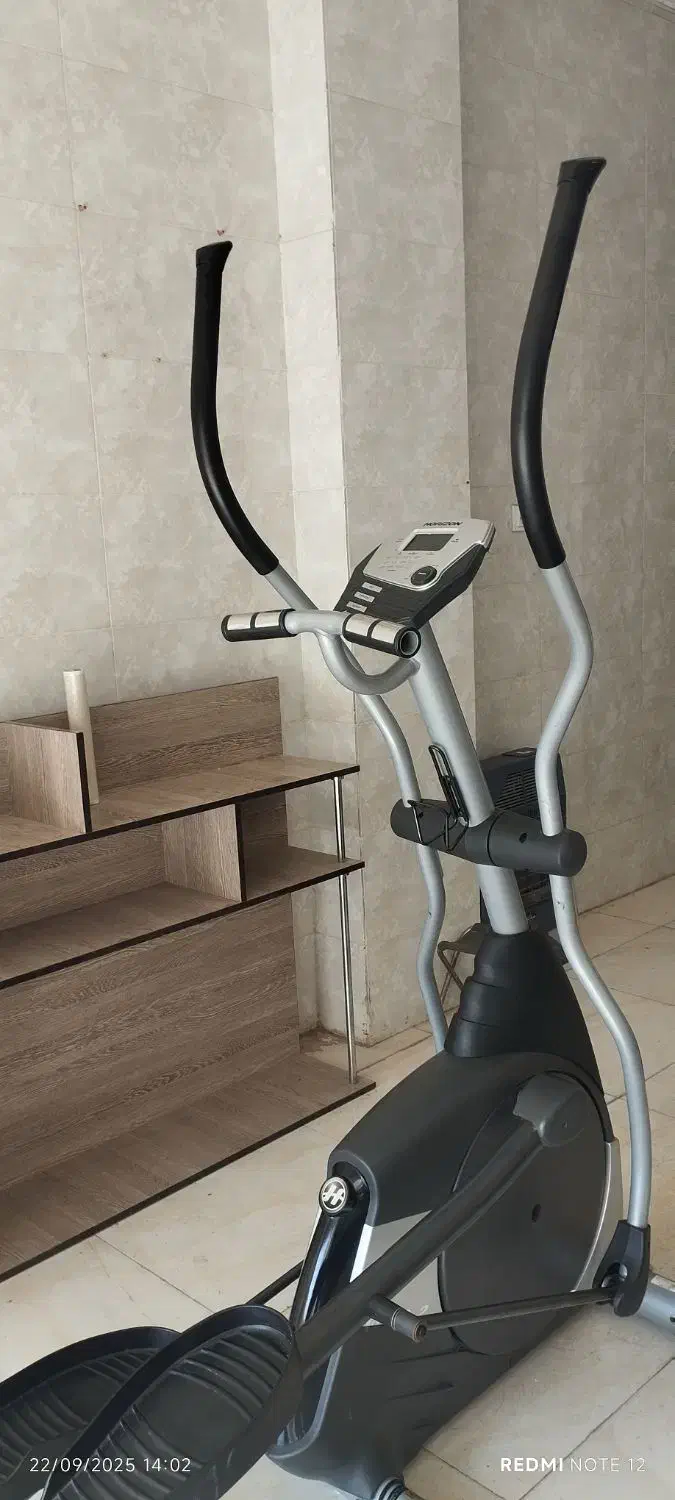 اسکی فضایی الپتیکال دوچرخه آمریکایی|تجهیزات ورزشی|شیراز, شهرک فرهنگیان|دیوار