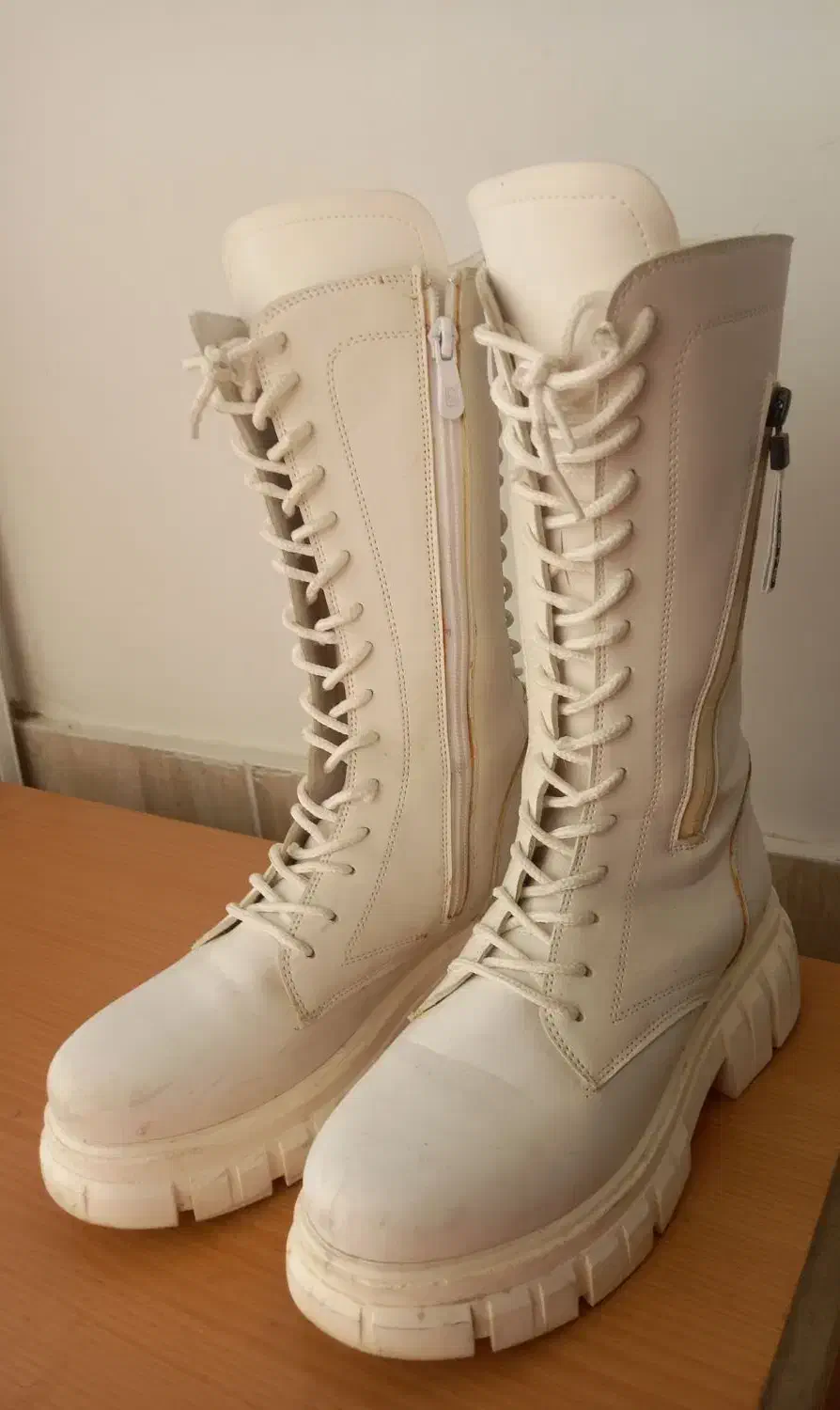 بوت و نیم بوت|کیف، کفش، کمربند|خرمدره, |دیوار