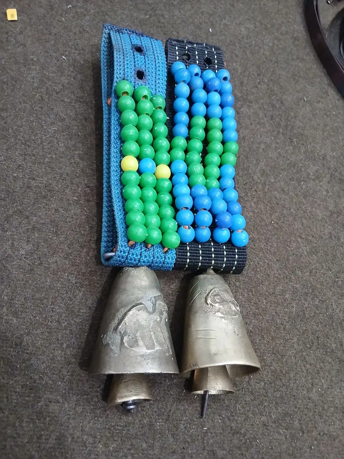 زنگوله قدیمی|کلکسیون اشیاء عتیقه|چمستان, |دیوار