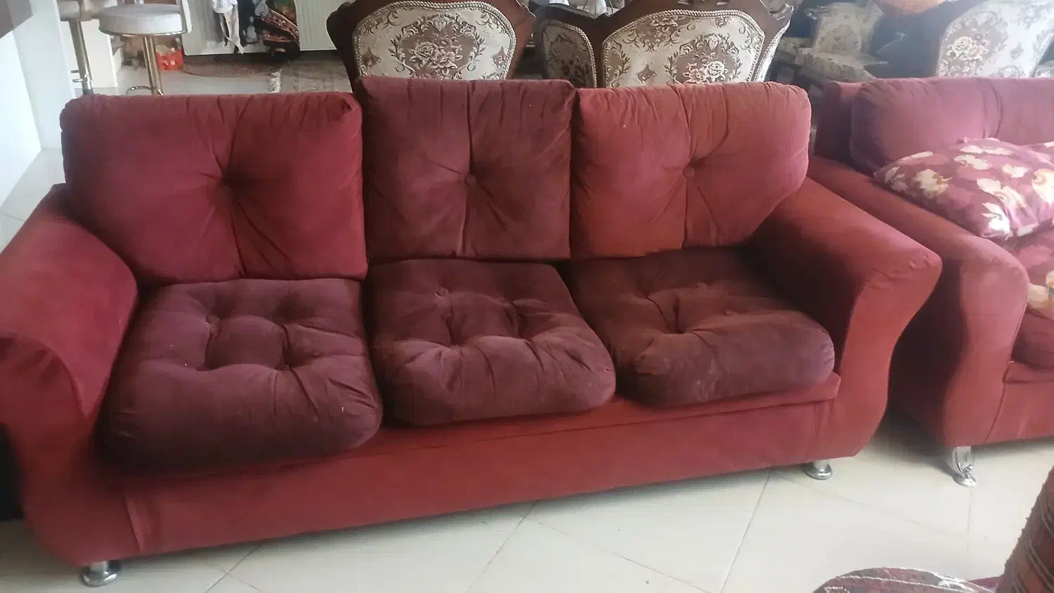 یک دست مبل با کوسن و روکش|مبلمان خانگی و میز عسلی|شیراز, مبعث|دیوار