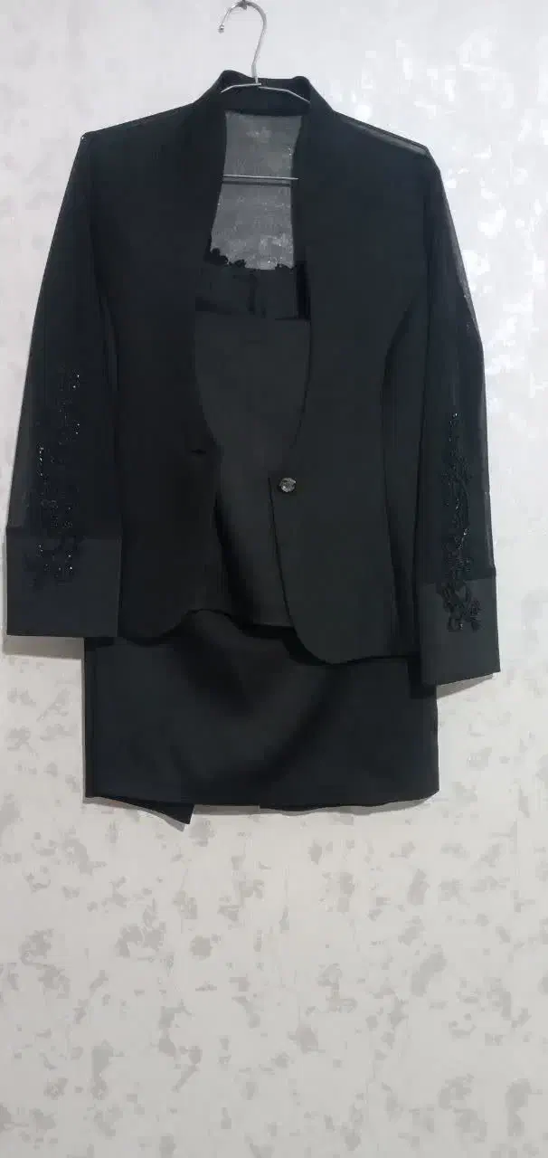 فروش کت  و دامن سه تیکه کوتاه|لباس|محلات, |دیوار