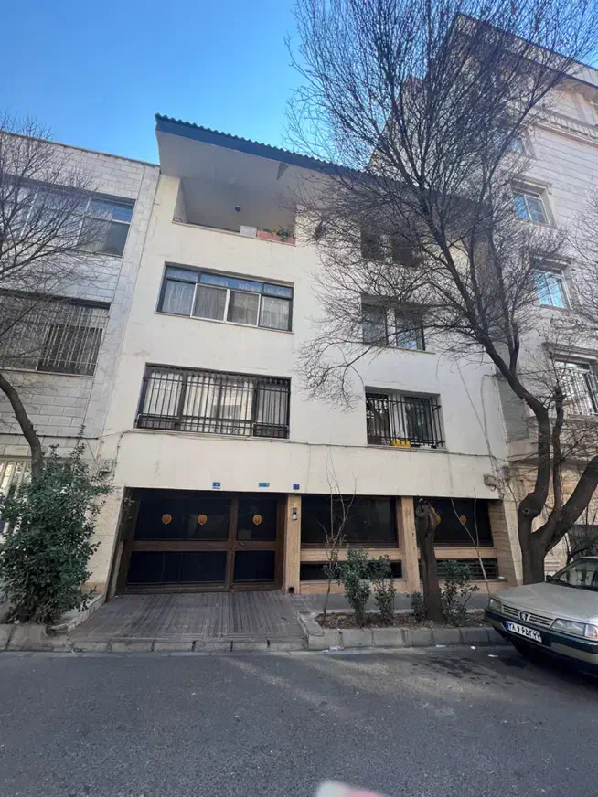 فوری کلنگی ۳۰۰ متری بر ۱۰ جنوبی در گیشا /تکمالک|فروش زمین و ملک کلنگی|تهران, گیشا|دیوار