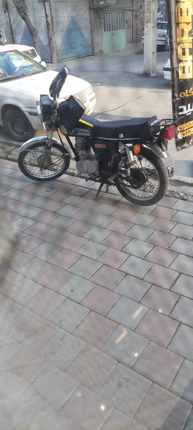 موتور هندا ۸۶پلاک ملی|موتورسیکلت|اسلام‌شهر, شهرک توحید|دیوار