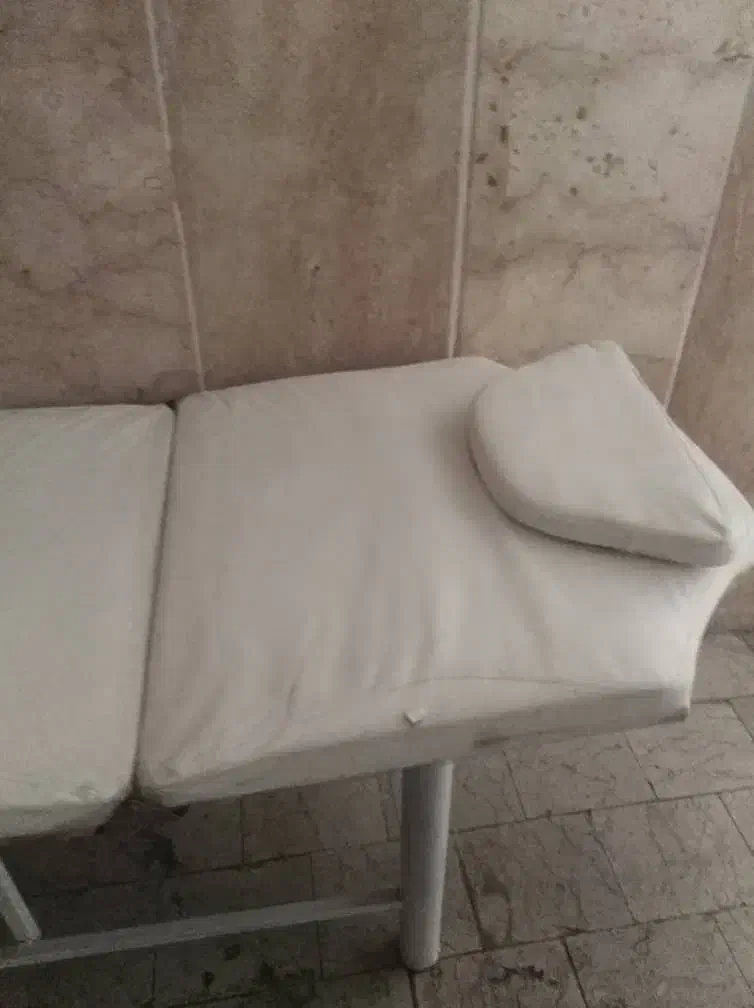 تخت مخصوص خدمات آرایشی|آرایشگاه و سالن‌های زیبایی|تهران, جوادیه تهرانپارس|دیوار