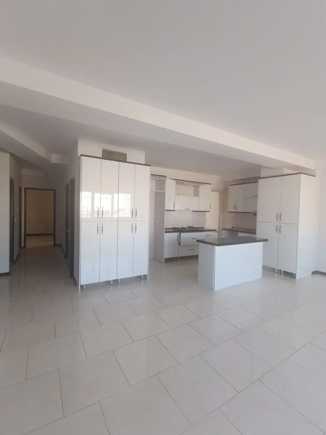 اجاره آپارتمان فاز ۸. تراس بزرگ طبقه اول|اجارهٔ آپارتمان|پردیس, فاز ۸|دیوار