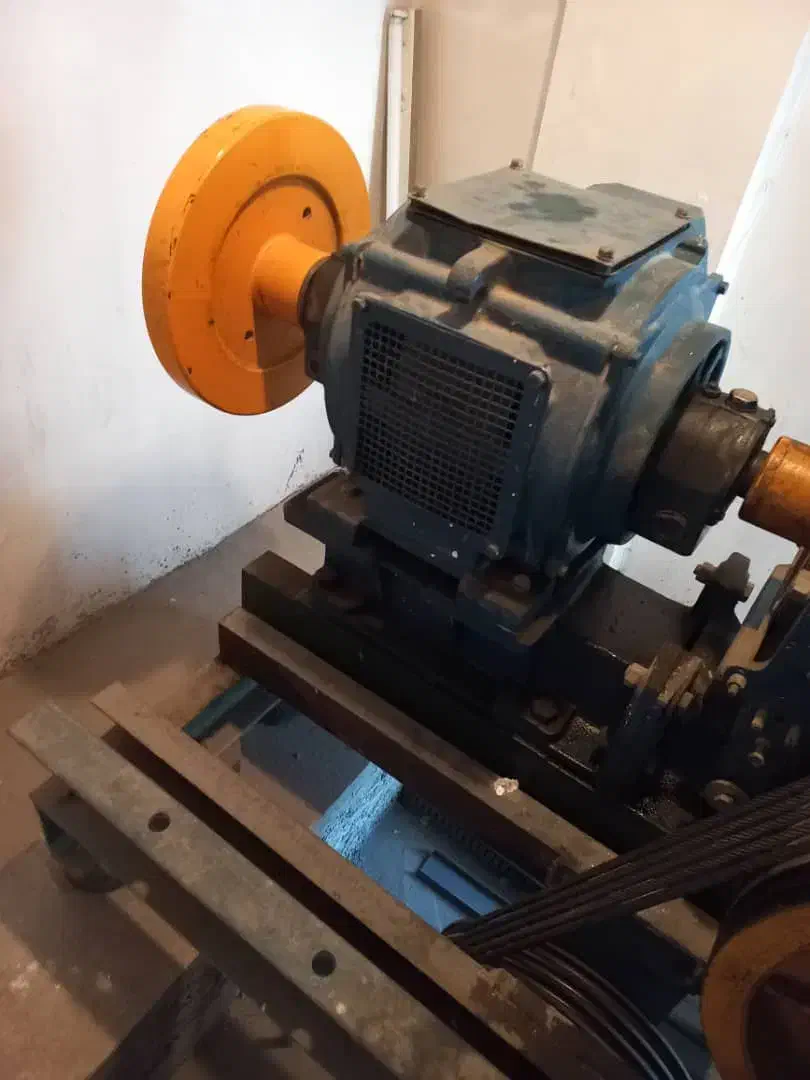 تعمیر تخصصی آسانسور، کارشناس آسانسور،۳۲ سال سابقه|خدمات پیشه و مهارت|کلاردشت, |دیوار