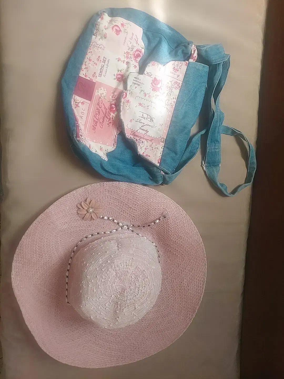 کیف کاردست|کیف، کفش، کمربند|قم, بکایی|دیوار