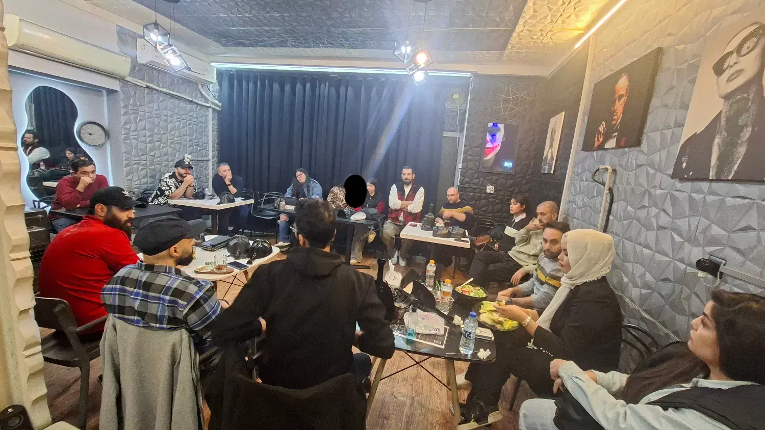 بازی مافیا|گردهمایی و همایش|تهران, فلسطین (میدان انقلاب)|دیوار