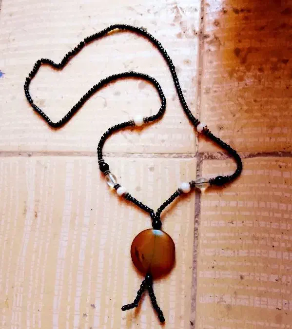 گردناویزبند ۸۰ ساله خیلی قدیمی با۲۶عدد جفت مار|کلکسیون اشیاء عتیقه|کرمان, |دیوار