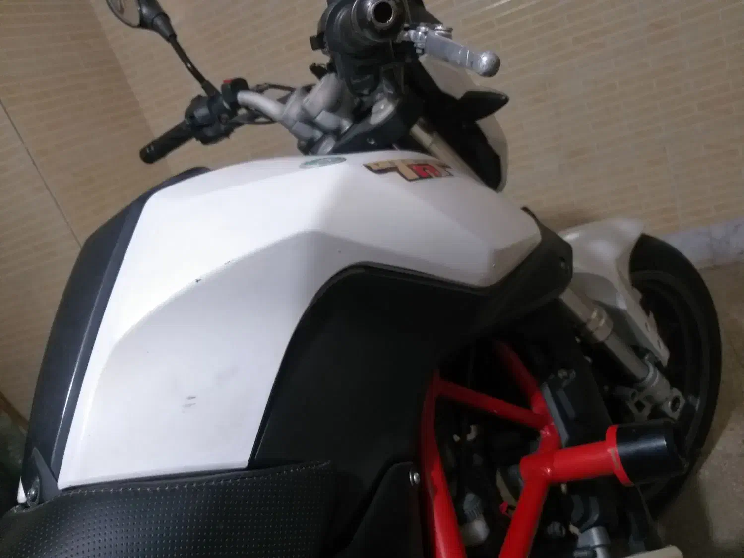 بنلی 250|موتورسیکلت|آران و بیدگل, |دیوار