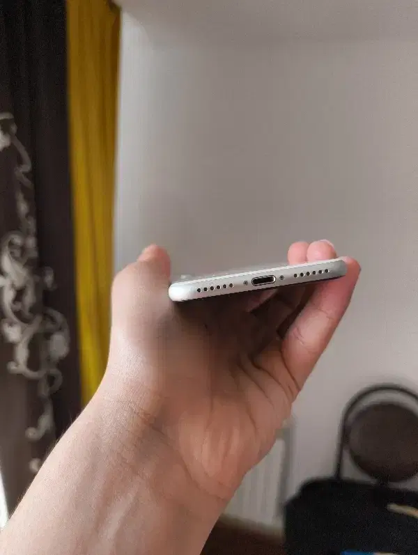 iphone se 2020 64 gig|موبایل|مریوان, |دیوار