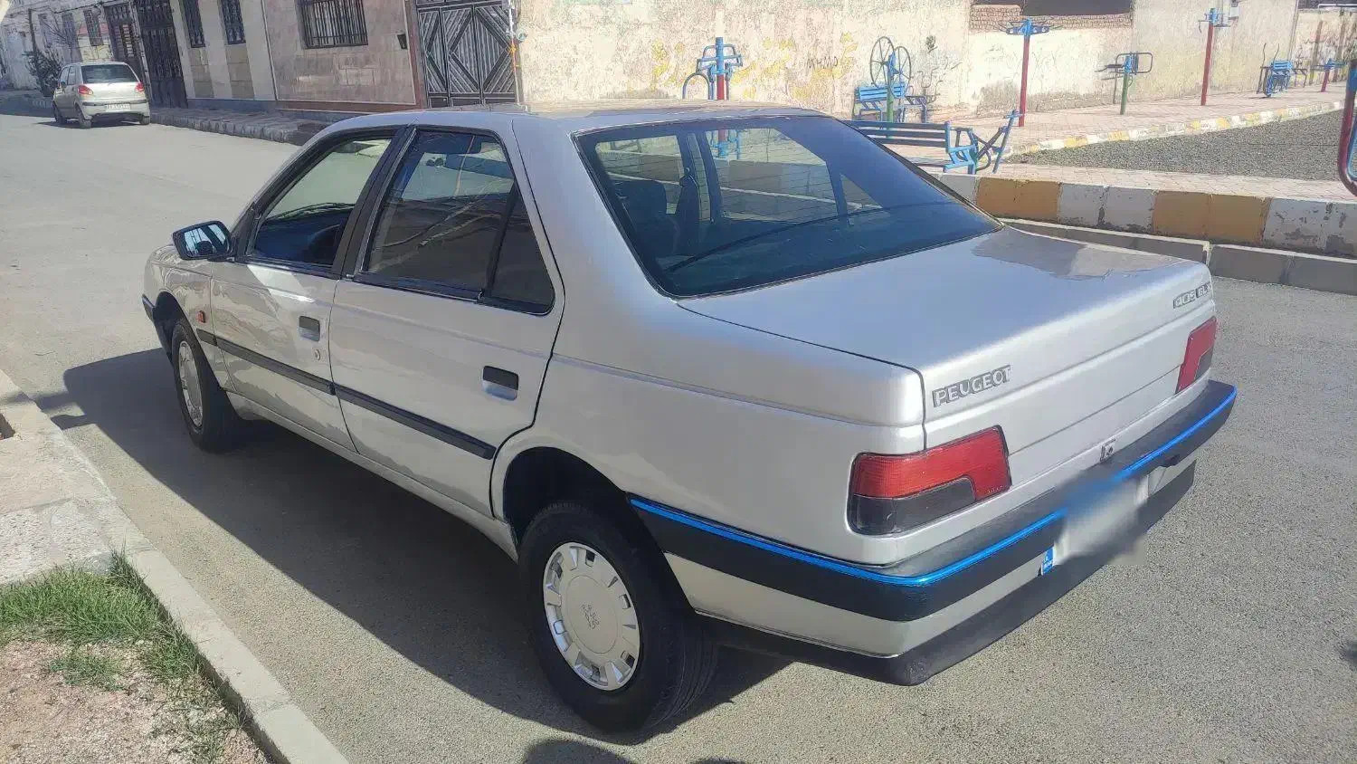 پژو 405مدل 84|خودرو سواری و وانت|بیرجند, |دیوار