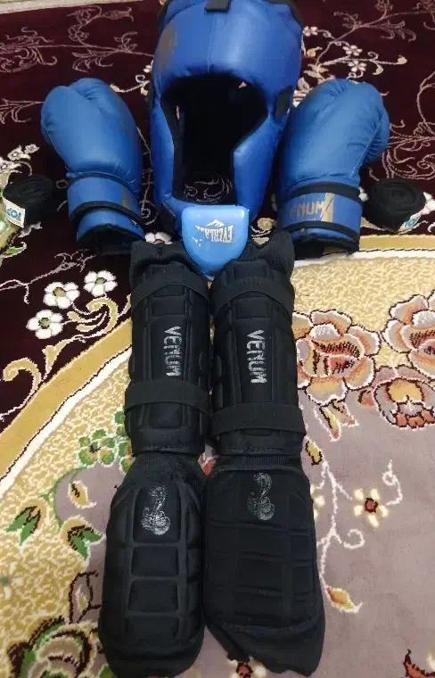 ست کامل بوکس در حد نو|تجهیزات ورزشی|محمدیه-قزوین, |دیوار